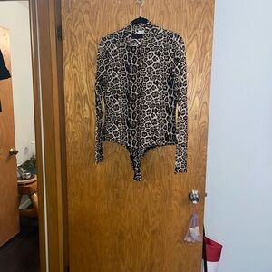 Ember Chic Leopard Print Bodysuit size XL